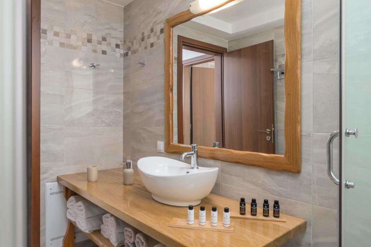 Milesian Suites Adamantas  Exterior foto